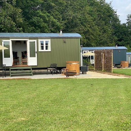 The Bibury - Westwell Downs Shepherd Huts Oxford Exterior photo